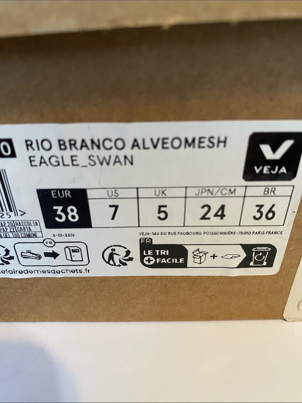 NIB VEJA RIO BRANCO ALVEOMESH EAGLE SWAN - Women’s US 7 - Picture 12 of 12